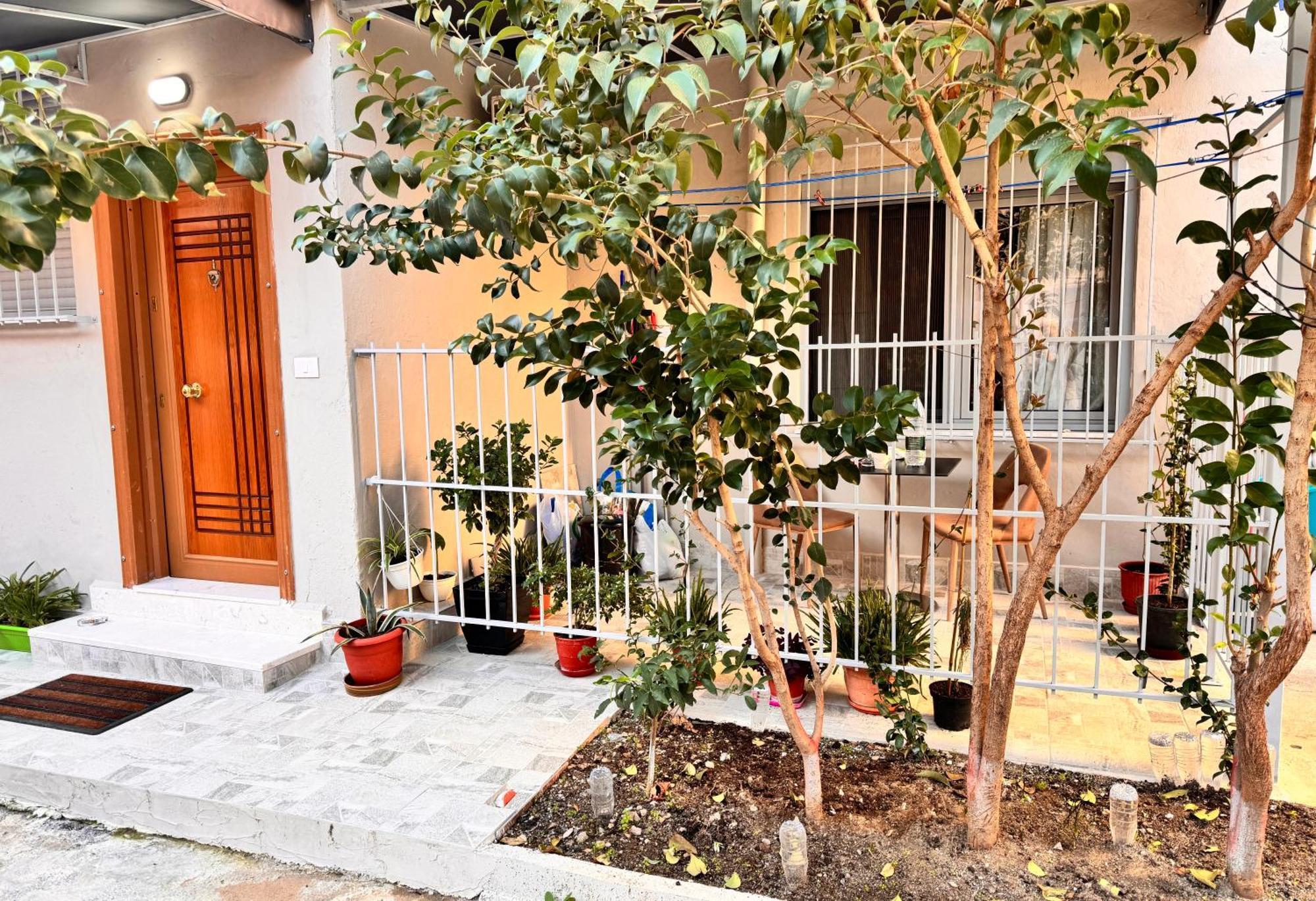 Hidden Gem 1 Appartement Tirana Buitenkant foto